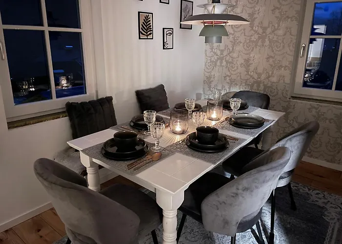 Schraege Haeusl * Rangersdorf